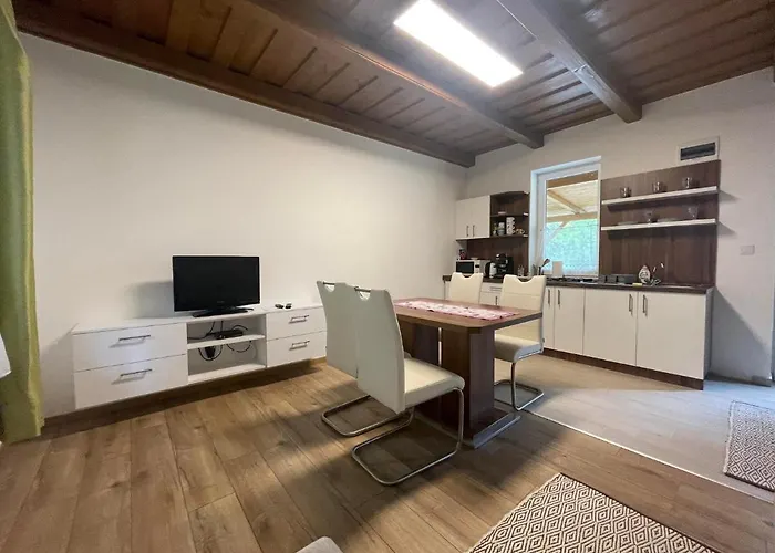 Mura Voelgye Vendeghaz アパート